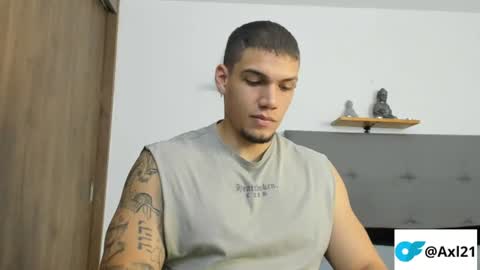 Snapshot of axel_taylor21 chatting on June 10, 1:39 am INDEPENDENT MODEL online show from June 10, 1:39 am