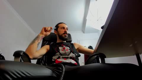 AxelColton online show from December 20, 5:57 am