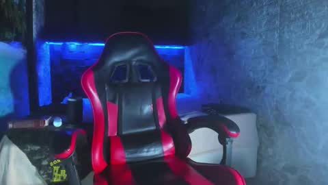 Axell Cross2 online show from April 14, 2:17 am