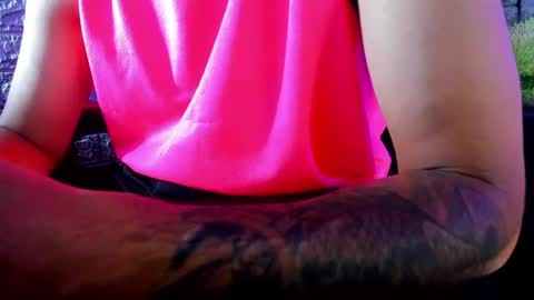 Snapshot of axell_cross2 chatting on June 22, 3:25 am Axell Cross2 online show from June 22, 3:25 am
