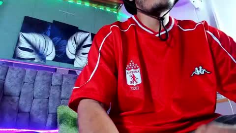 Snapshot of axell_cross2 chatting on July 3, 6:58 pm Axell Cross2 online show from July 3, 6:58 pm