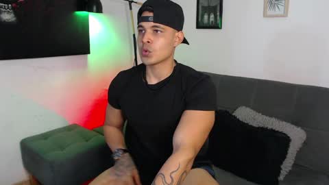 axell online show from April 16, 2:23 am