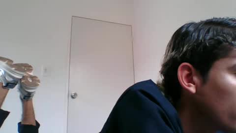 Snapshot of axellatino_ chatting on February 7, 5:40 pm Axel online show from February 7, 5:40 pm