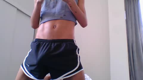 Snapshot of axellatino_ chatting on February 14, 3:26 pm Axel online show from February 14, 3:26 pm