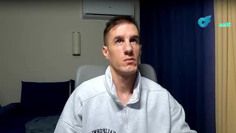 Axl online show from February 14, 12:18 am