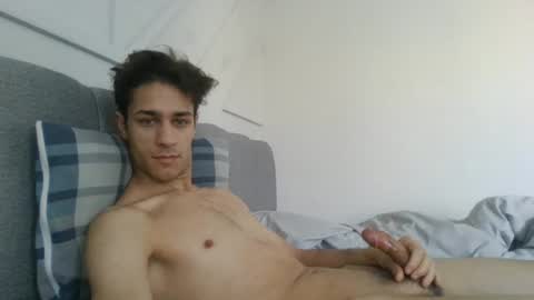 Snapshot of ayazdemir chatting on January 3, 8:54 am Ayaz online show from January 3, 8:54 am