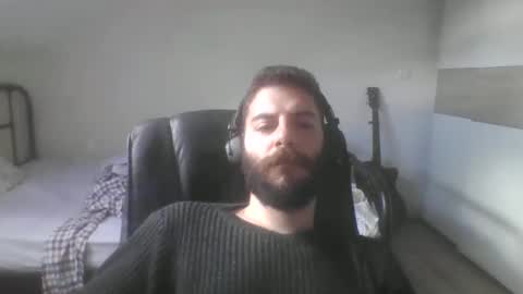 Snapshot of ayazeluel chatting on September 12, 1:55 pm ayazeluel online show from September 12, 1:55 pm