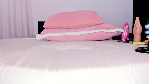 Ana  FREE   online show from December 5, 11:27 am