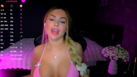  Ayla Demir  online show from April 7, 8:53 pm