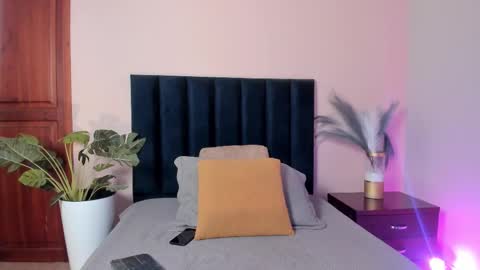 AylaStonne online show from February 3, 6:35 pm