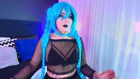 Snapshot of aylen_darkmoor chatting on April 20, 8:43 pm Aylen online show from April 20, 8:43 pm