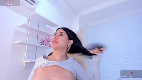 Snapshot of aylinlove_ chatting on July 16, 11:49 am aylinlove_ online show from July 16, 11:49 am