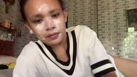 aymkyline online show from March 7, 1:13 am