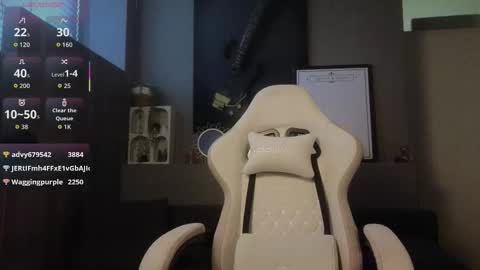 Ayreen Moore online show from March 23, 2:10 pm