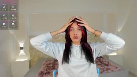ayshelmoon online show from October 3, 12:46 pm