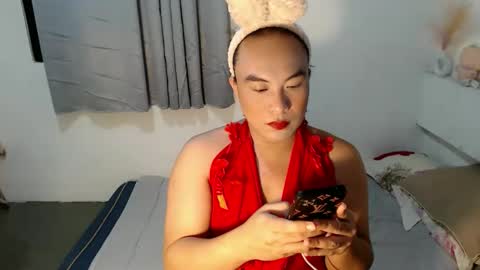 ayumi online show from April 13, 1:05 pm