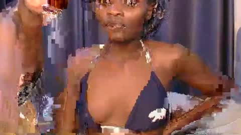 Azalea online show from October 30, 6:41 pm