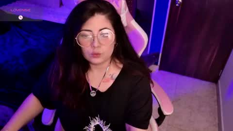 Snapshot of azamy_12 chatting on June 26, 11:53 pm Amanda online show from June 26, 11:53 pm