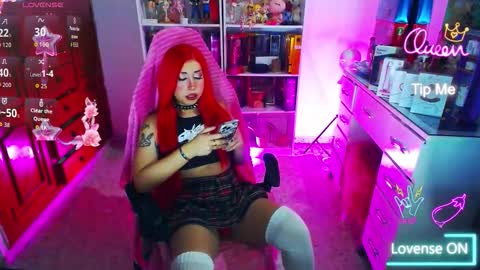 Snapshot of azaxelxxx chatting on March 25, 11:00 pm azaxelxxx online show from March 25, 11:00 pm