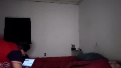 Snapshot of azazel_pyro chatting on October 21, 6:36 am azazel_pyro online show from October 21, 6:36 am