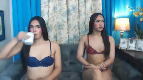 azelkimbrutas online show from March 19, 1:37 pm