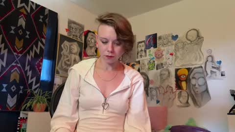 Snapshot of azeraika chatting on May 27, 4:04 pm Azerai online show from May 27, 4:04 pm