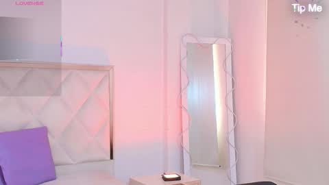 aziel_tay online show from October 21, 11:33 am
