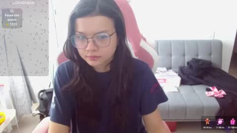 Azu  online show from March 7, 1:41 pm