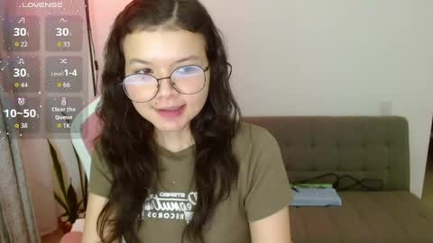 Snapshot of azu_chan chatting on May 26, 12:50 am Azu online show from May 26, 12:50 am