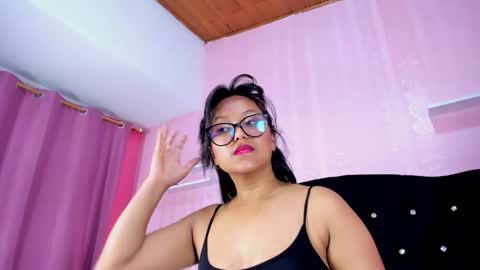 Snapshot of azul_moon chatting on November 12, 4:57 am azul_moon online show from November 12, 4:57 am