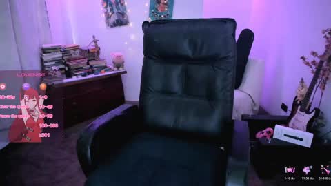   online show from April 18, 7:07 pm