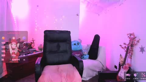 Snapshot of azul_prim chatting on May 15, 9:55 pm online show from May 15, 9:55 pm