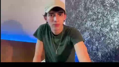 Snapshot of azulyfucsia chatting on October 2, 6:20 am nice boy online show from October 2, 6:20 am