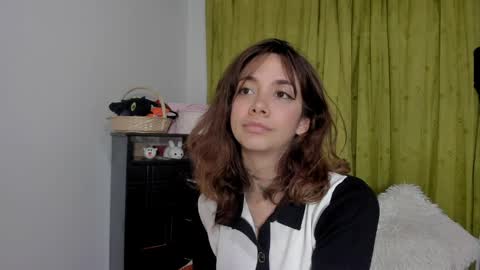 azumi saan online show from April 7, 1:17 am