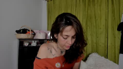 azumi saan online show from April 8, 1:27 am