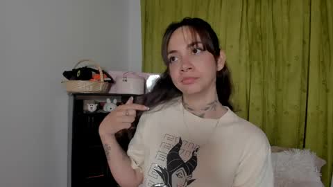 azumi saan online show from April 9, 2:11 am