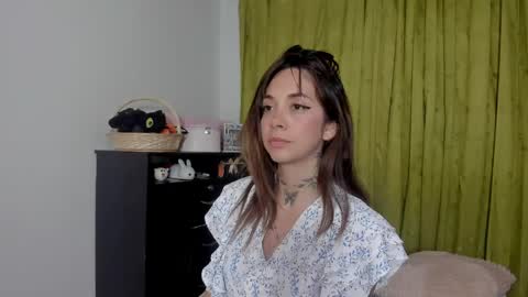 azumi saan online show from April 21, 1:53 am