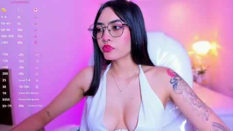 Snapshot of azurakindong chatting on April 30, 8:57 pm Azura online show from April 30, 8:57 pm
