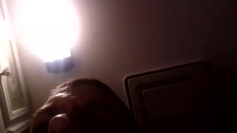 Snapshot of azza42086 chatting on May 25, 6:47 pm azza42086 online show from May 25, 6:47 pm
