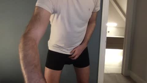 Snapshot of b1gd0ng1111 chatting on February 7, 8:12 pm b1gd0ng1111 online show from February 7, 8:12 pm