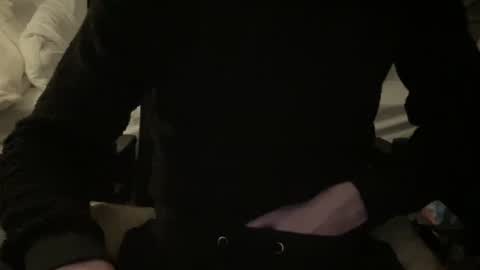 b2026920773 online show from February 23, 12:52 am