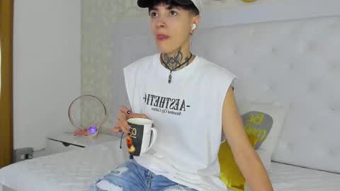 Anny online show from February 25, 3:49 am