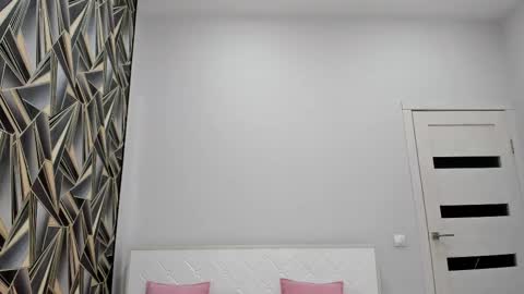 Monica online show from March 27, 2:28 am