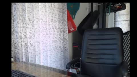 Snapshot of baba_yaga___ chatting on February 11, 5:47 am Jake online show from February 11, 5:47 am
