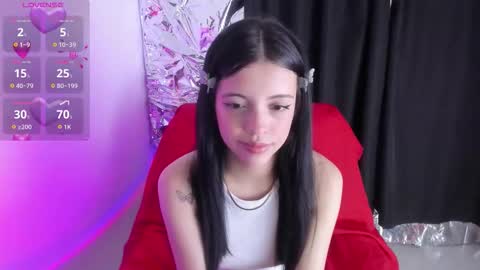 Queen B online show from March 3, 6:25 pm