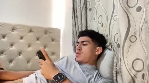 Snapshot of babelogan chatting on February 13, 11:34 pm babelogan online show from February 13, 11:34 pm