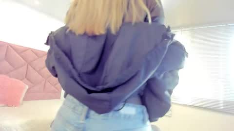 Maddie online show from February 16, 9:00 pm