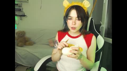Snapshot of baby_ada chatting on April 21, 10:45 pm baby ada online show from April 21, 10:45 pm