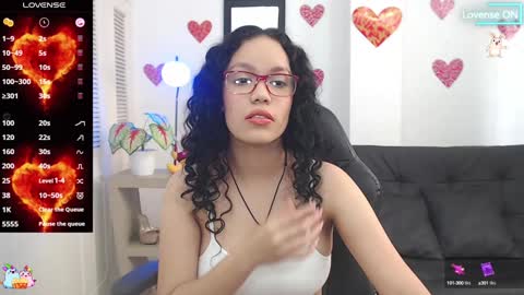 Snapshot of baby_blue18_ chatting on February 6, 7:51 pm salome online show from February 6, 7:51 pm