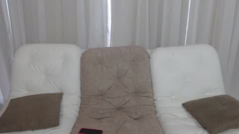 Snapshot of baby_emmaa chatting on February 1, 10:05 am Baby emmaa online show from February 1, 10:05 am